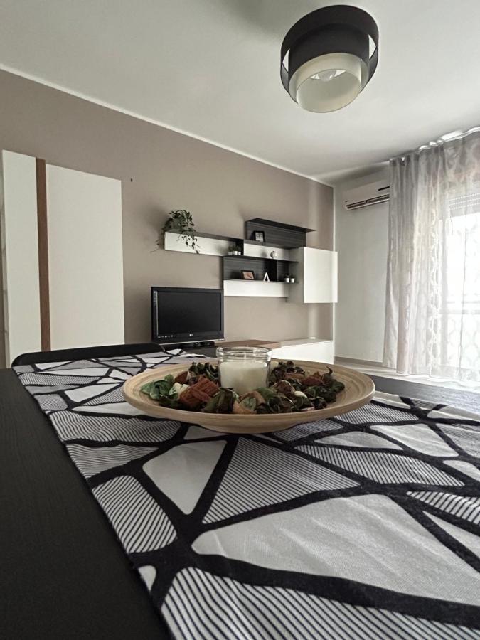 Appartement La Dimora Di Enea à Brindisi Extérieur photo