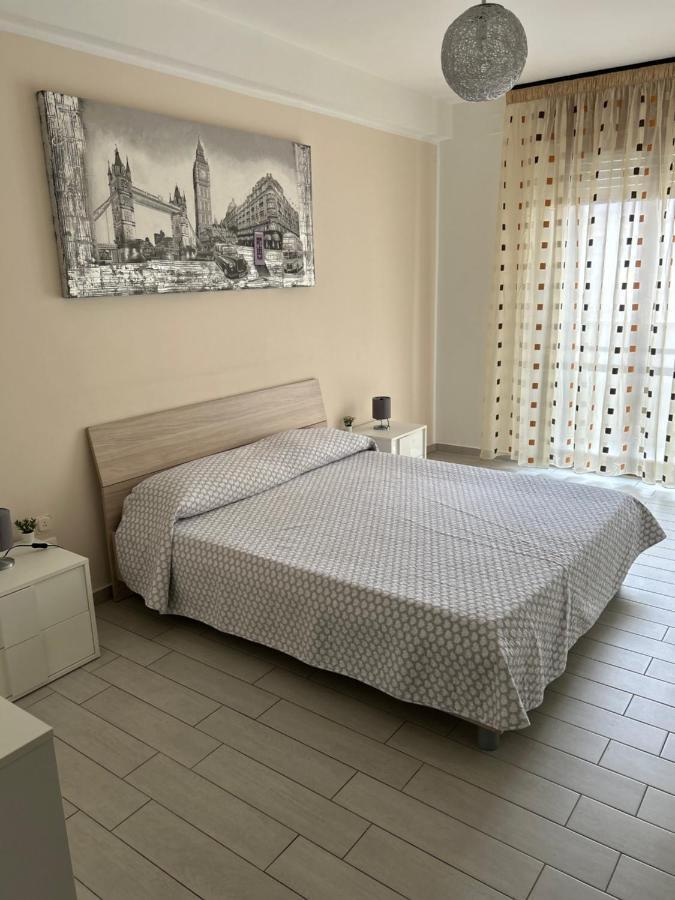 Appartement La Dimora Di Enea à Brindisi Extérieur photo