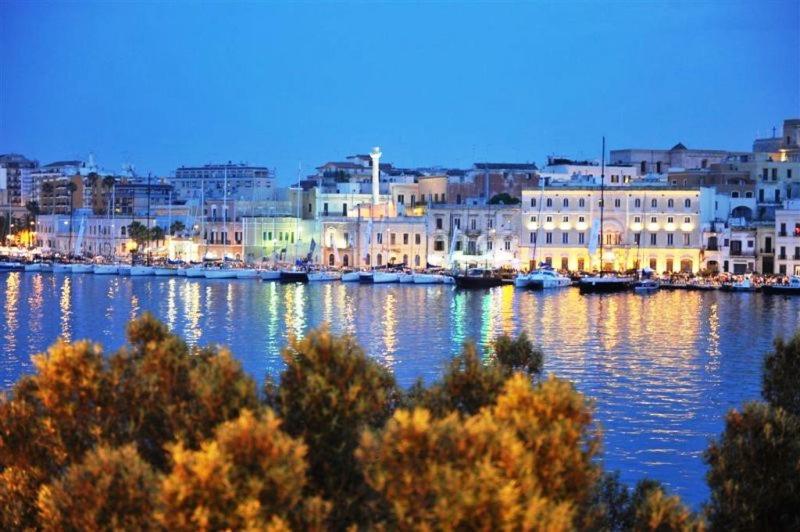 Appartement La Dimora Di Enea à Brindisi Extérieur photo